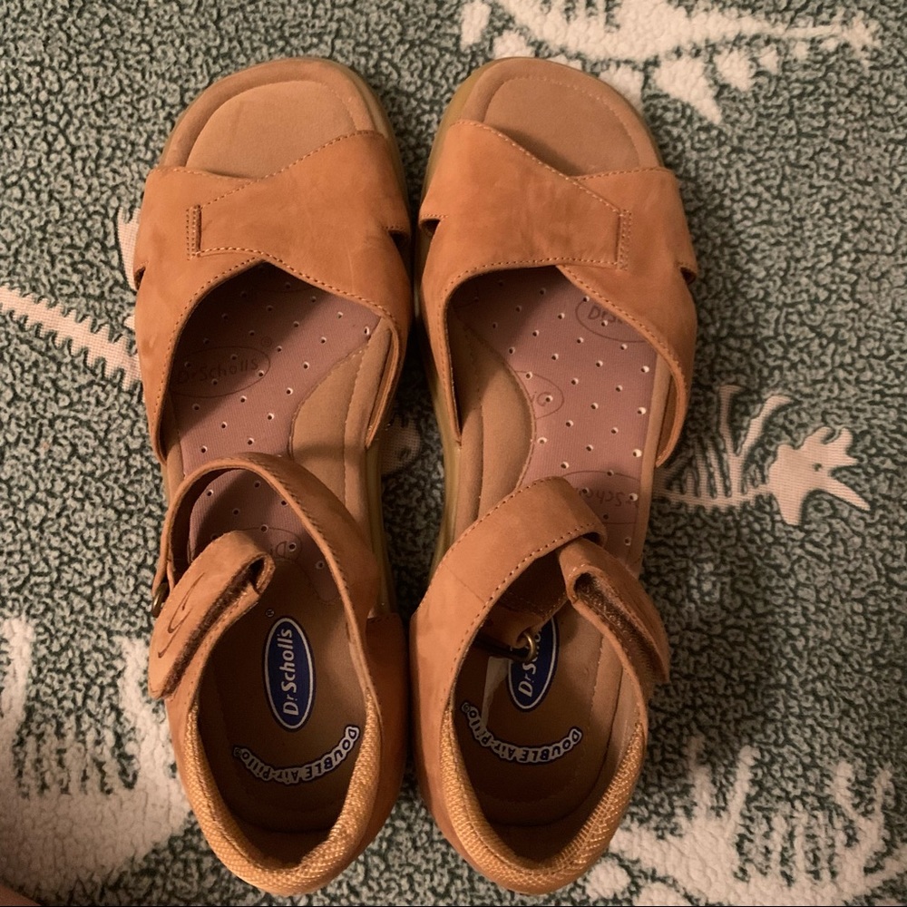 nwot dr. scholl's sandals !